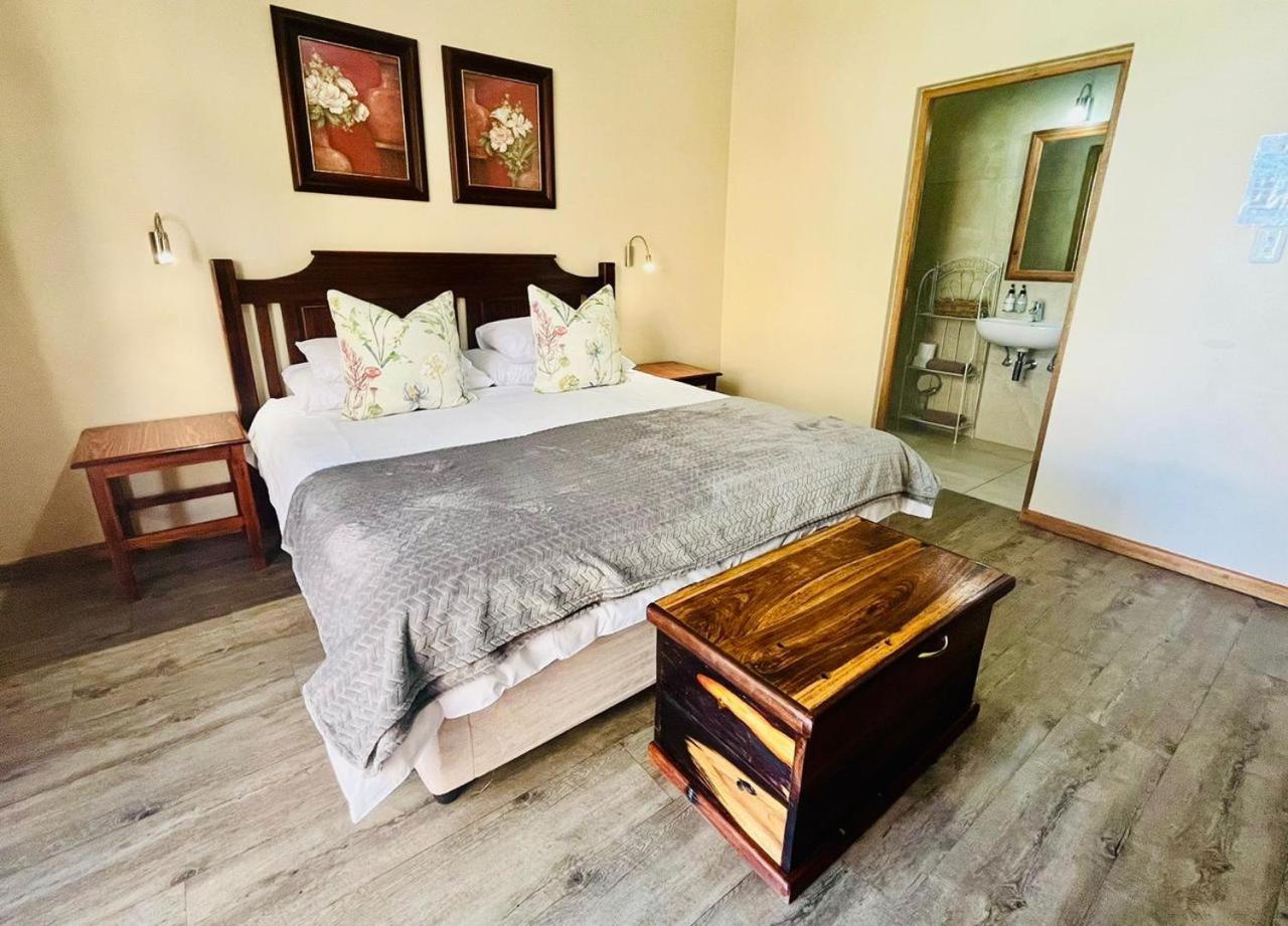 17 On Bird Guest House 博福特西 外观 照片