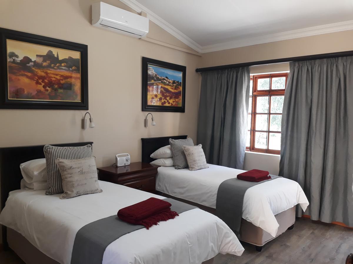 17 On Bird Guest House 博福特西 外观 照片