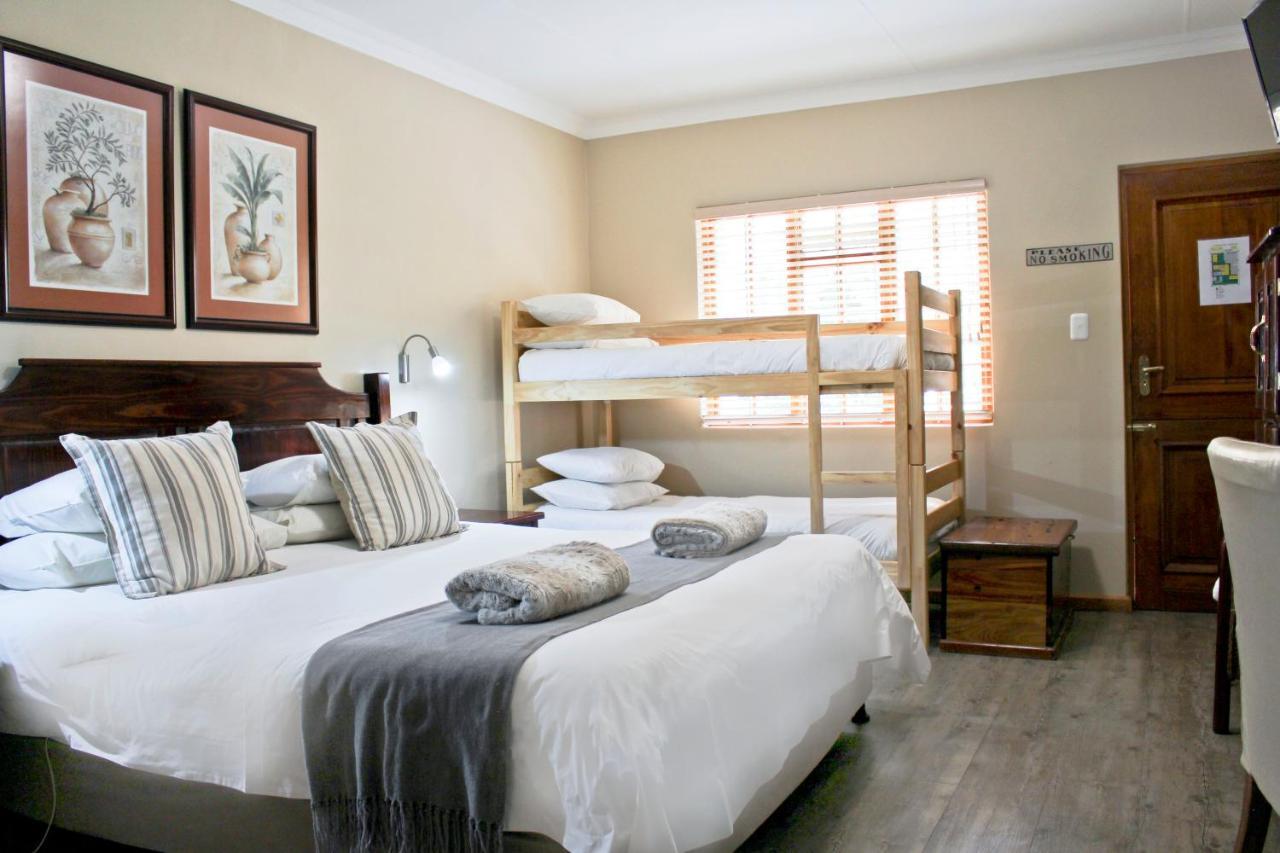 17 On Bird Guest House 博福特西 外观 照片