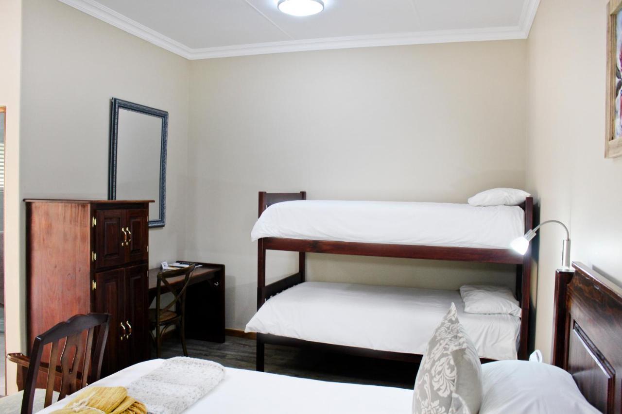 17 On Bird Guest House 博福特西 外观 照片
