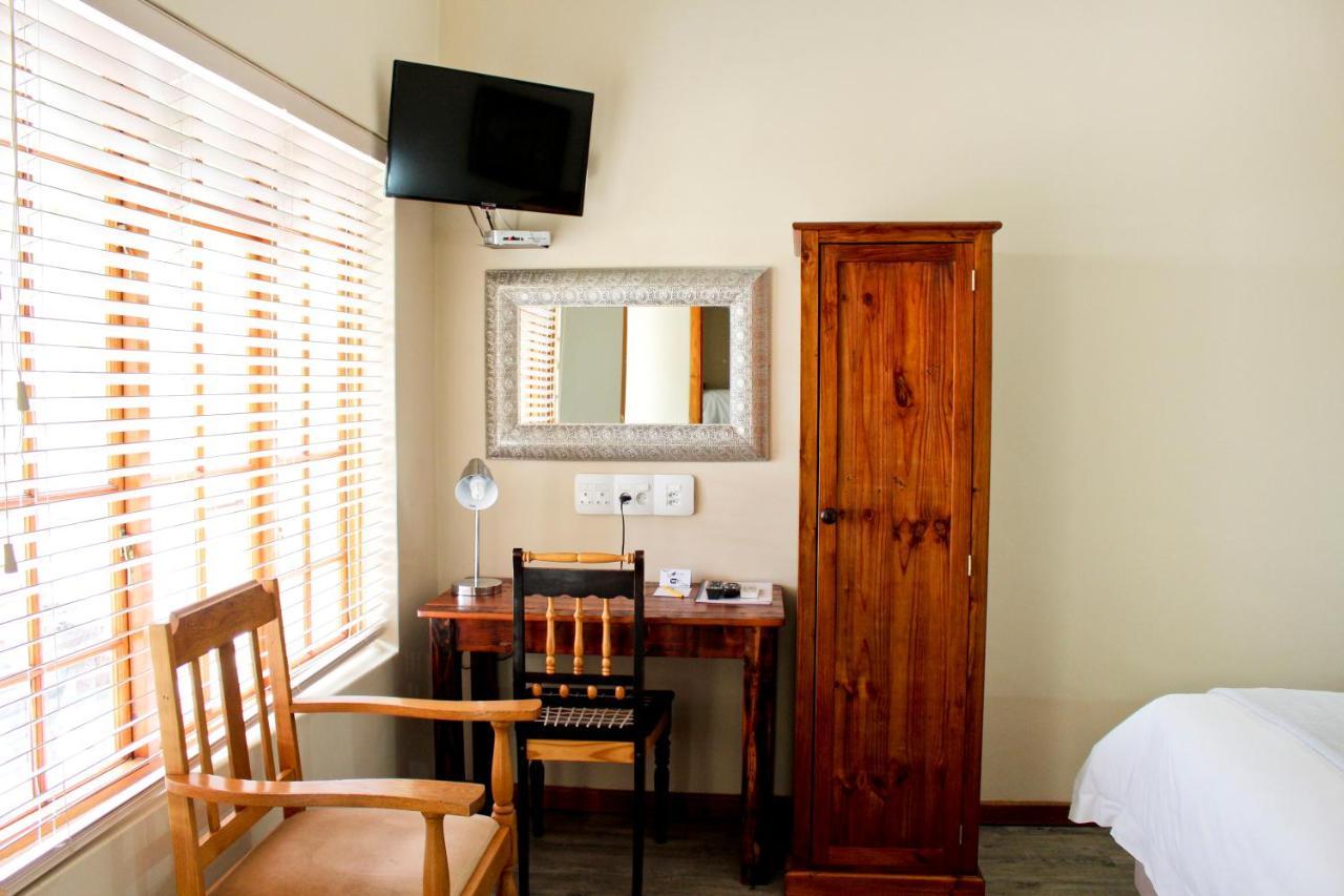 17 On Bird Guest House 博福特西 外观 照片