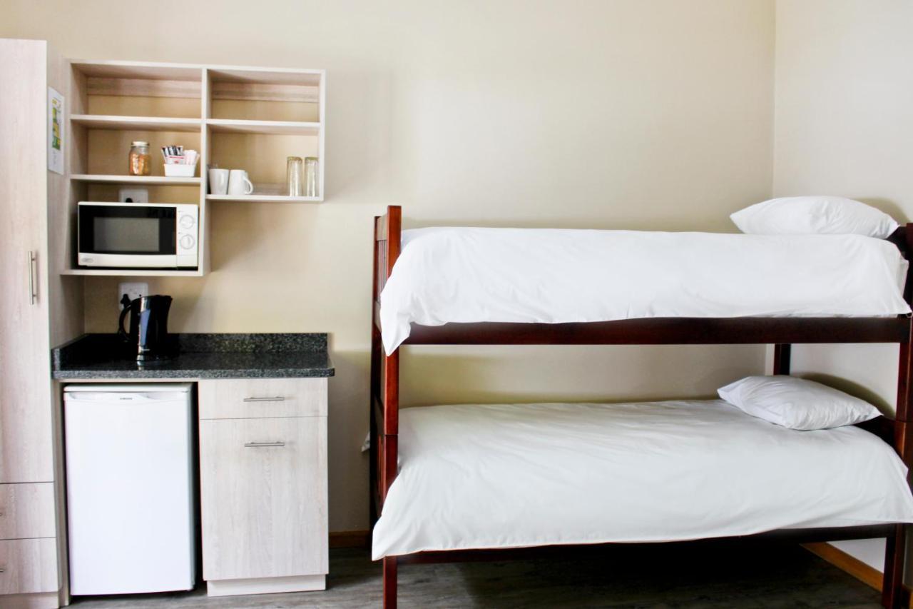 17 On Bird Guest House 博福特西 外观 照片